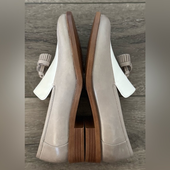 Clark’s Somerset Taylor Cinderella Loafer Tassels Gray/White Leather Womens 7.5M - Picture 16 of 16